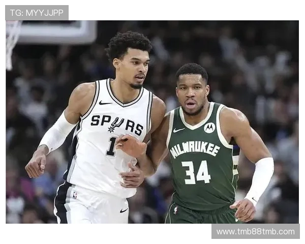 33+13+6！文班亚马锁周最佳，创 NBA 历史纪录